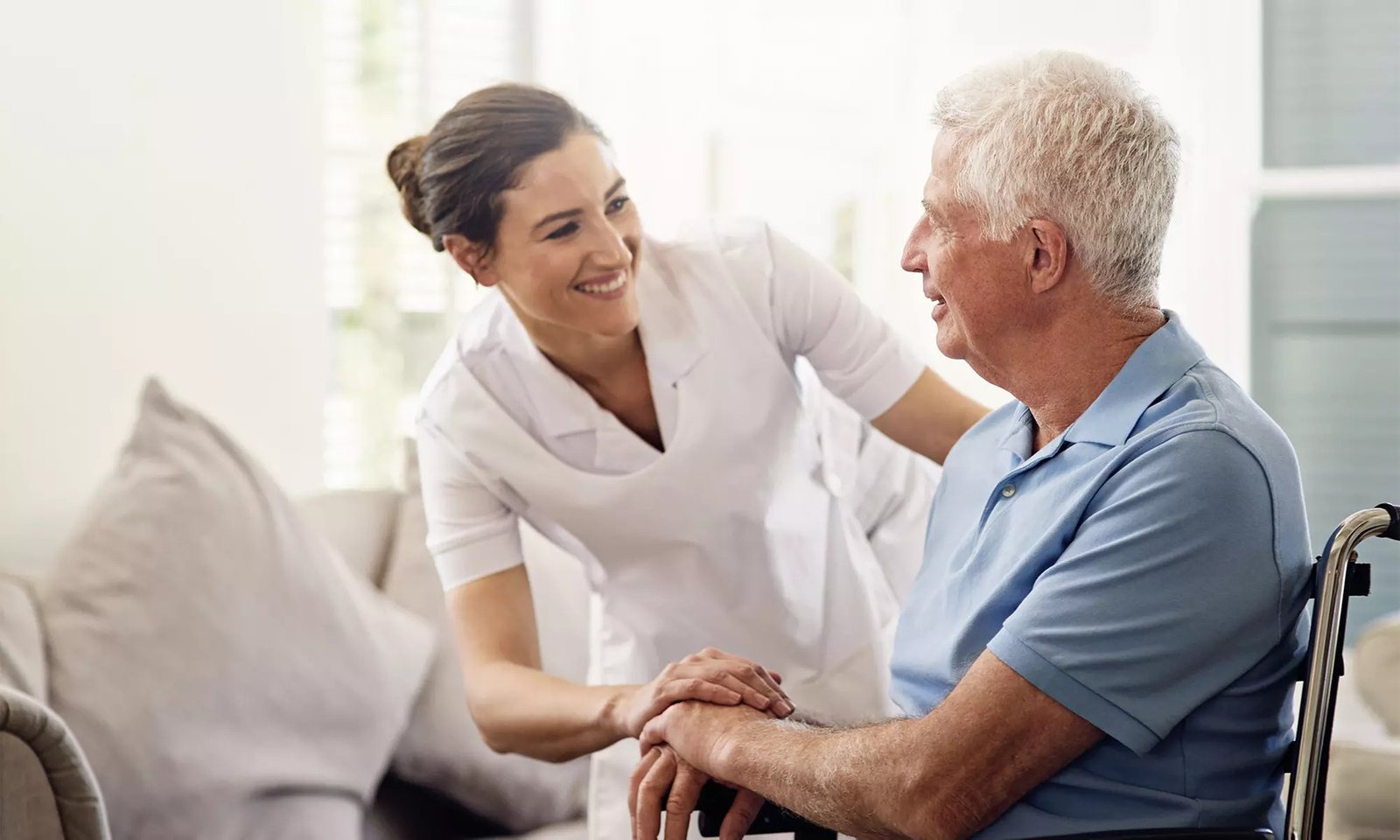 CURSO A DISTANCIA DE GERIATRÍA O AYUDA