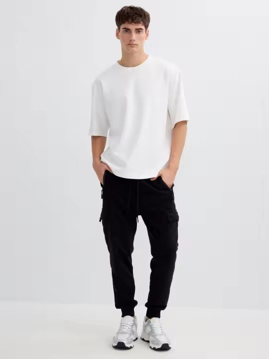 PANTALÓN JOGGER LISO DE FELPA