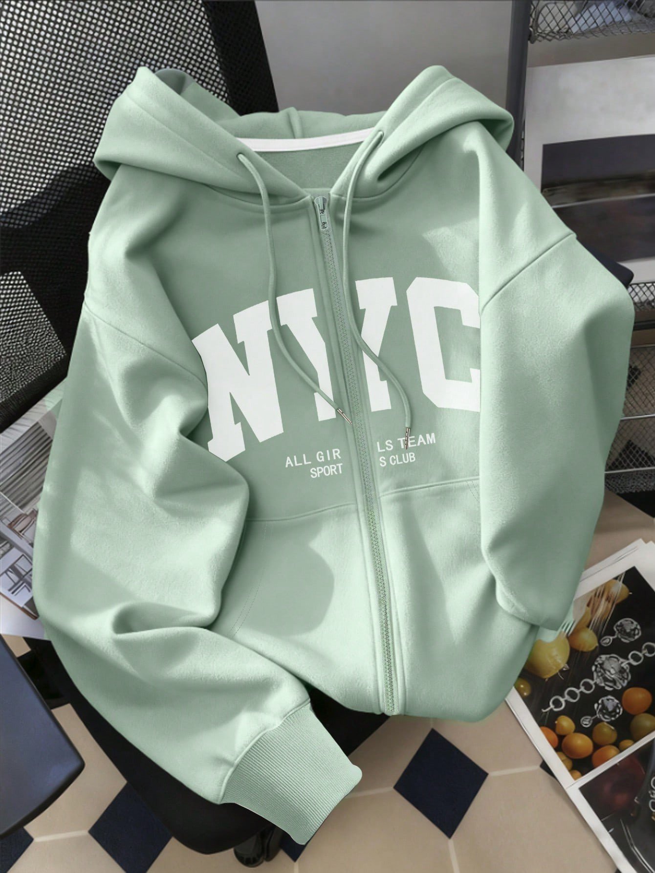 SUDADERA CON CAPUCHA RESYLA